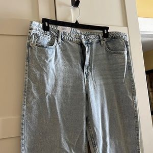 H&M Loose Straight High Rise Jeans R 18